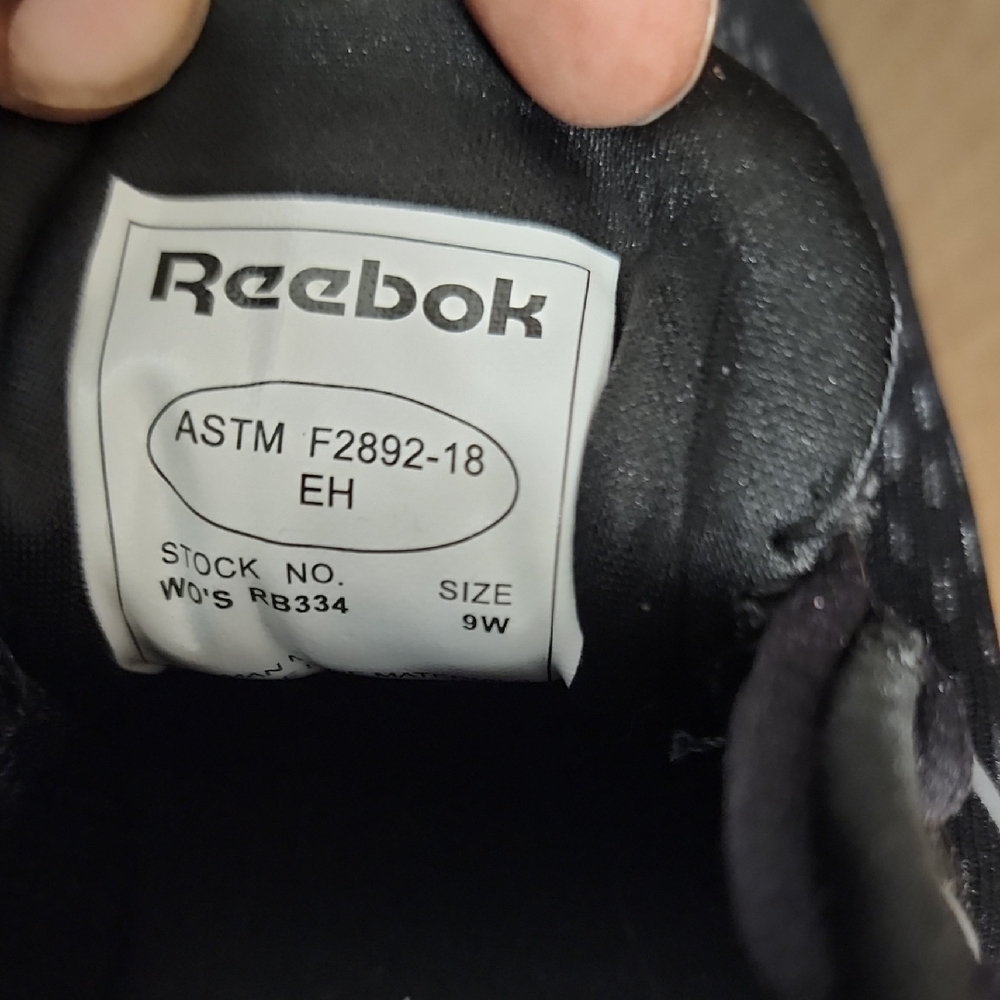 Reebok Men's Black and White Athletic Shoes - Picture 6 of 7